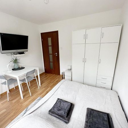 Anielewicza 26 Rooms وارسو المظهر الخارجي الصورة